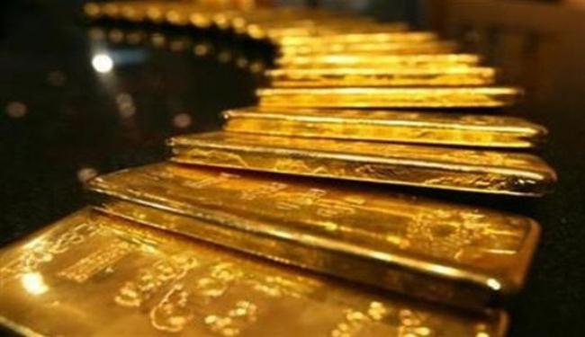 الذهب قرب أدنى مستوى في 9 أسابيع