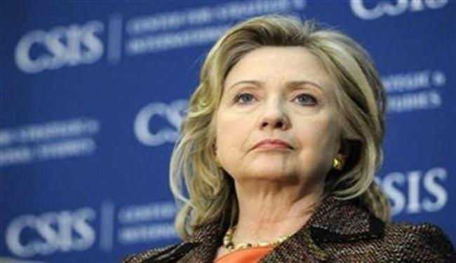 كلينتون تدلي بشهادتها حول فضيحة مدير المخابرات وهجوم بنغازي