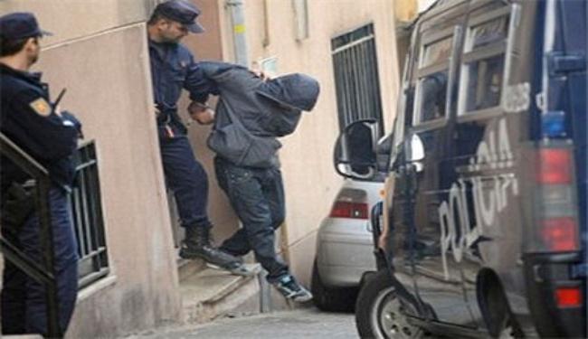 تفكيك خلية في المغرب تجند شبانا للقاعدة