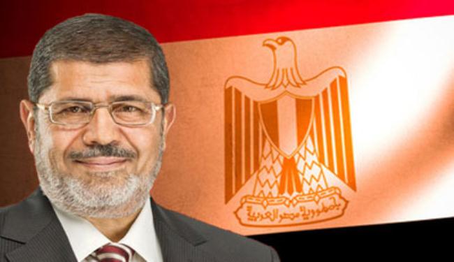 مرسي يكلف الجيش حفظ الامن خلال الاستفتاء على الدستور