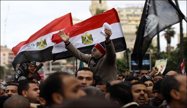 الدستور المصري الجديد لا يحقق شعارات الثورة