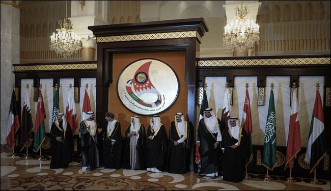 قمة المنامة، عجز امام تحركات الشعوب المتصاعدة