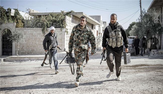 أعمال النهب تهدّد المعارضة السورية المسلحة