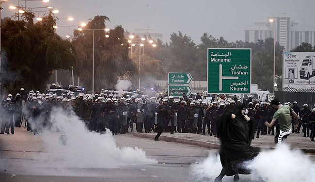 القوات البحرينية تقمع مسيرات سلمية بانحاء البلاد