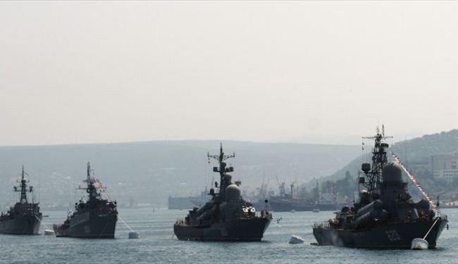 Russian warships gathering off Syria waters