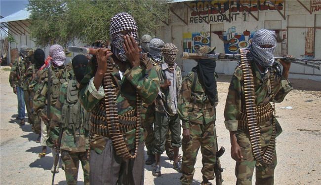 مسلحو الصومال: الرهينة الفرنسي حي وأسرنا جنديا