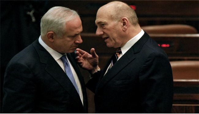 أولمرت يتهم نتانياهو بعزل إسرائيل دوليا
