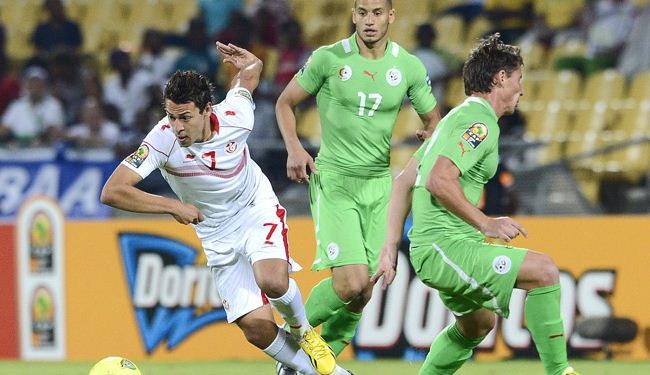 المساكني يقود تونس إلى الفوز أمام الجزائر
