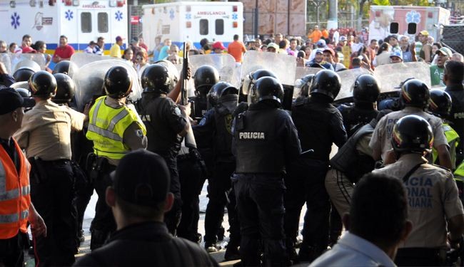 عشرات القتلى والجرحى في تمرد بسجن في فنزويلا