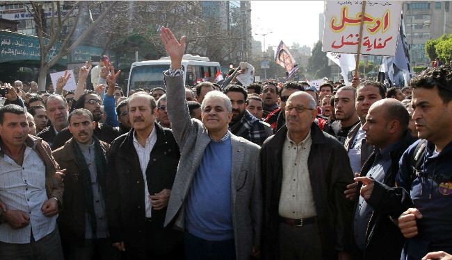 جبهة الإنقاذ المصریة تهدد بمقاطعة الانتخابات