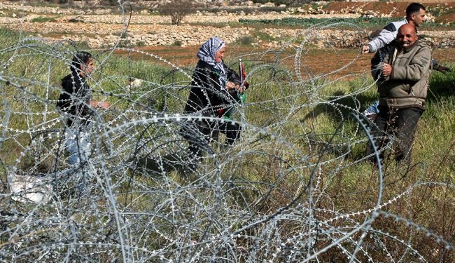 محاصره نظامی یک روستا در فلسطین