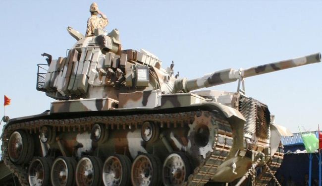 إيران تدشن الإثنين جيلاً جديداً من الدبابات