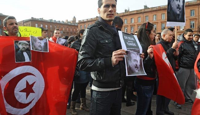 معترضان تونسي حزب حاکم را به نفاق متهم کردند