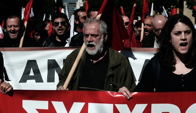 تجدد احتجاجات عنيفة ضد التقشف في اليونان