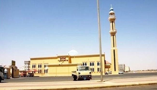 اخراج امام جماعت به دلیل رسوا کردن مسئول سعودی