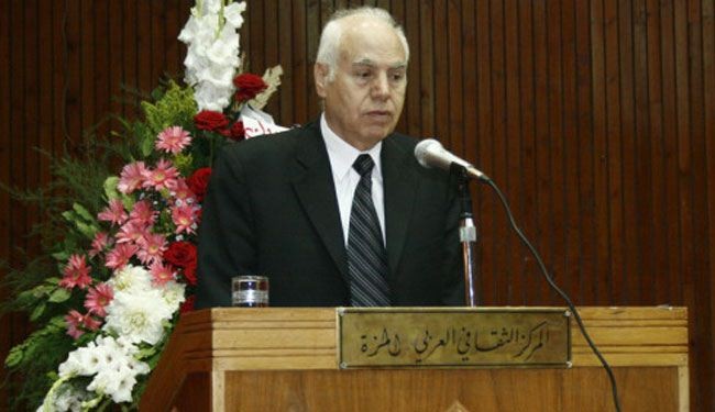 عقلة عرسان: سجن شاعر لقصيدة في قطر ظلم كبير