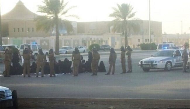 السعودية تخفي 24 معتقلا في إعتصام البريدة