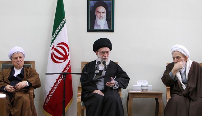 قائد الثورة:الغربيون اعترفوا بجزء صغير من حقوق ايران