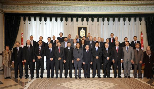 الحكومة التونسية الجديدة تؤدي اليمين الدستورية