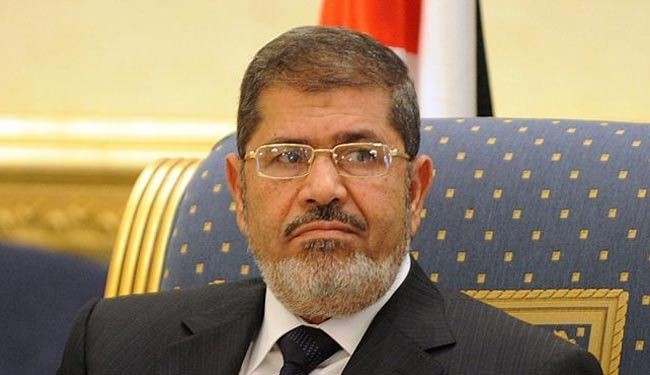 مرسي يرسل وفدا للامارات لبحث أزمة المعتقلين