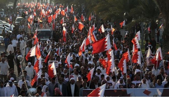 Bahraini forces attack anti-regime protest