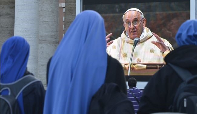 الفاتيكان ترفض الاتهامات الموجهة للبابا
