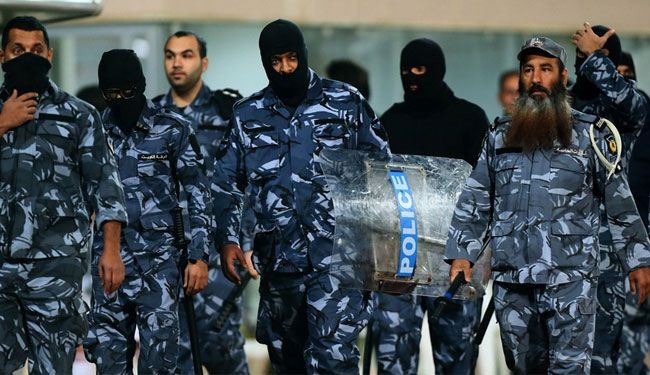تواصل التظاهرات وحكم 17 بحرينيا بتهمة قتل شرطي