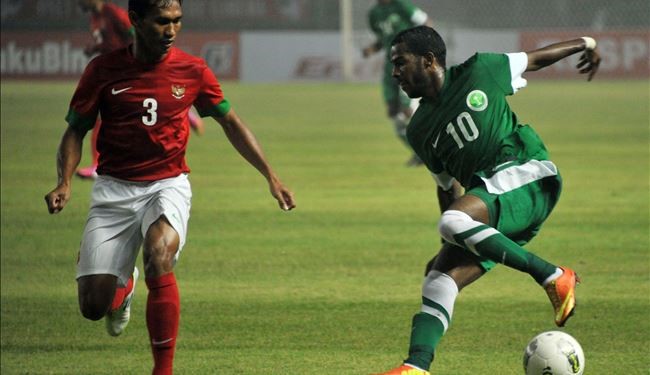السعودية تقلب تخلفها إلى فوز على إندونيسيا