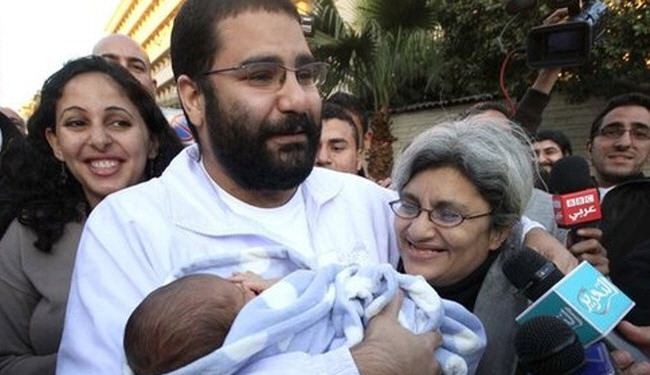 النيابة المصرية تعتقل خمسة نشطاء سياسيين
