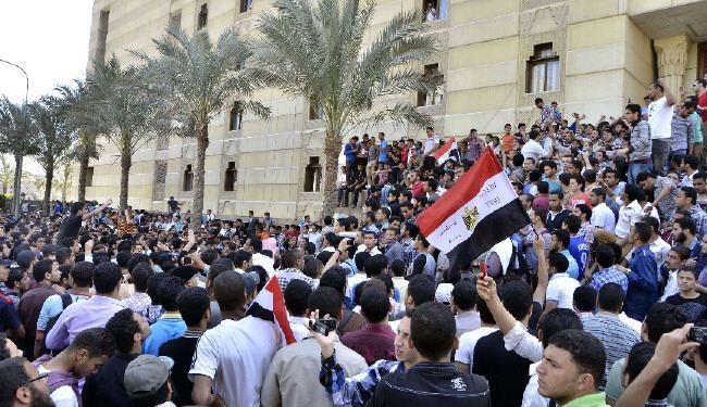 مصادمات بين الشرطة المصرية ومتظاهرين