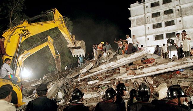 ارتفاع حصيلة انهيار مبنى قرب بومباي الى ۷۲ قتيلا