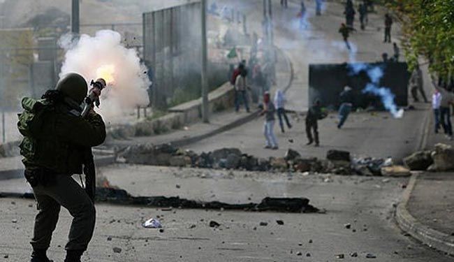 اصابة فلسطينيين بمواجهات مع قوات الاحتلال بالضفة