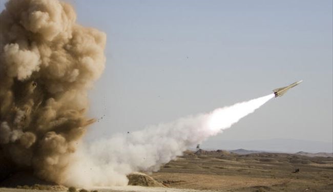 Iranian Army successfully test-fires new missiles