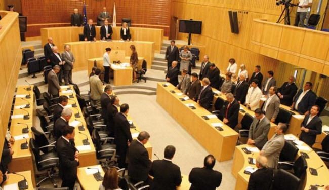 البرلمان القبرصي يصادق على زيادة ضريبة الشركات