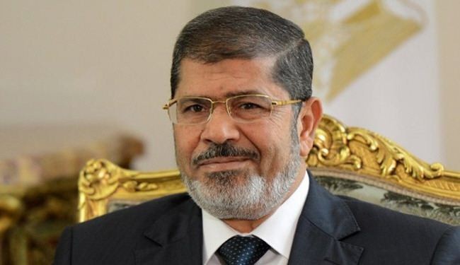 مرسي يسعى الى تهدئة الامور مع السلطة القضائية