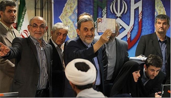 بالصور..ولايتي يعلن ترشحه لانتخابات الرئاسة الايرانية