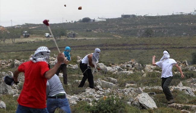 Israeli settlers attack Palestinian villagers