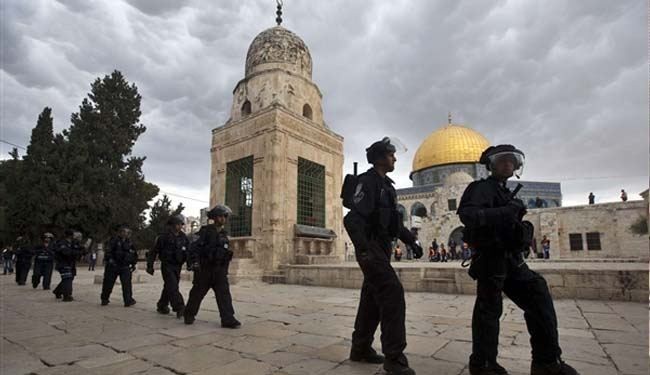 Israel limits visits to Al-Aqsa mosque