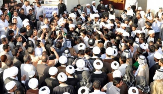 تظاهرات مردم نجف در محکومیت حمله به منزل شیخ قاسم