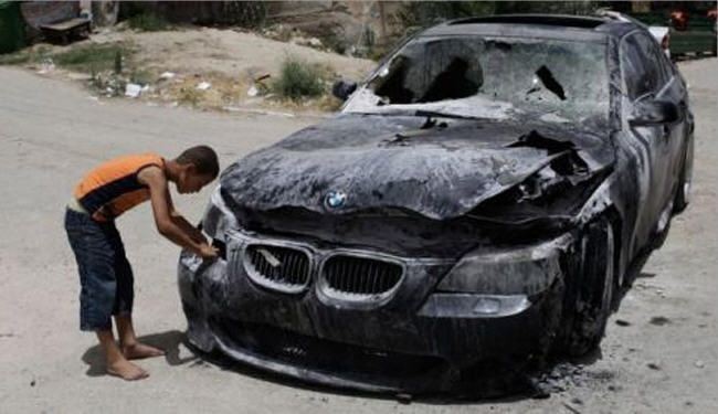 مستوطنون يحرقون 14سيارة فلسطينية بالضفة والقدس