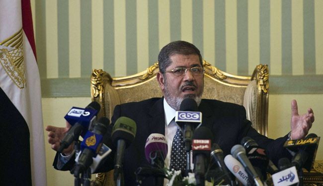 مرسي يرفض الدعوات المطالبة بانتخابات مبكرة