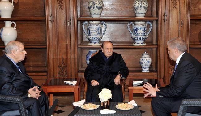 نخستین عکس از رئیس جمهور الجزایر پس از سکته