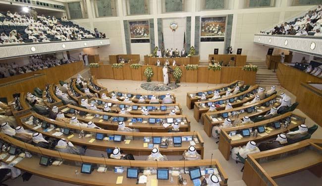 البرلمان الكويتي يدعو الحكومة لصد الدعوات الطائفية