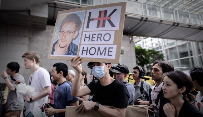 تظاهرة تاييد لسنودن في هونغ كونغ