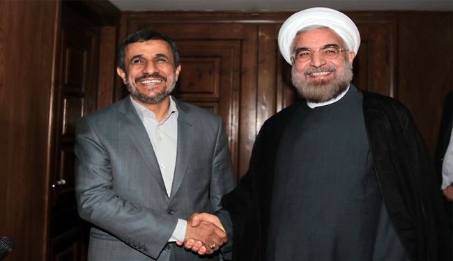 الرئيس أحمدي نجاد يلتقي بالرئيس المنتخب روحاني