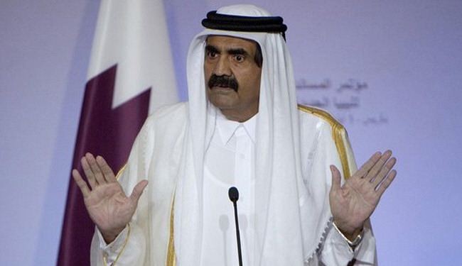 أمير قطر يلتقي الأسرة الحاكمة لتسليم السلطة لنجله