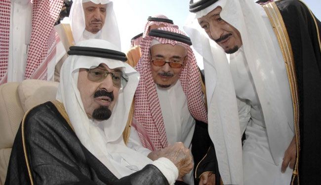 تجميد بروتوكول إستقبالات ملك السعودية