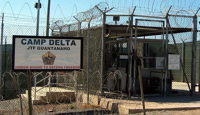US to force-feed Gitmo inmates during Ramadan