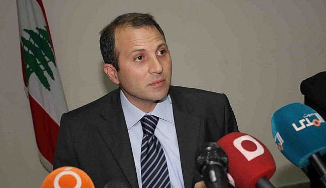 وزير لبناني يحذر من سرقة الكيان الاسرائيلي للنفط
