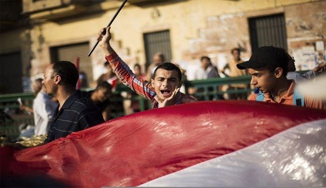 صنداي تايمز: الديمقراطية تتحقق أحيانا بانقلاب..